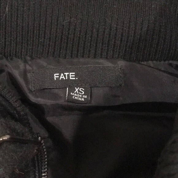 Warm and stylish vest - Picture 5 of 7